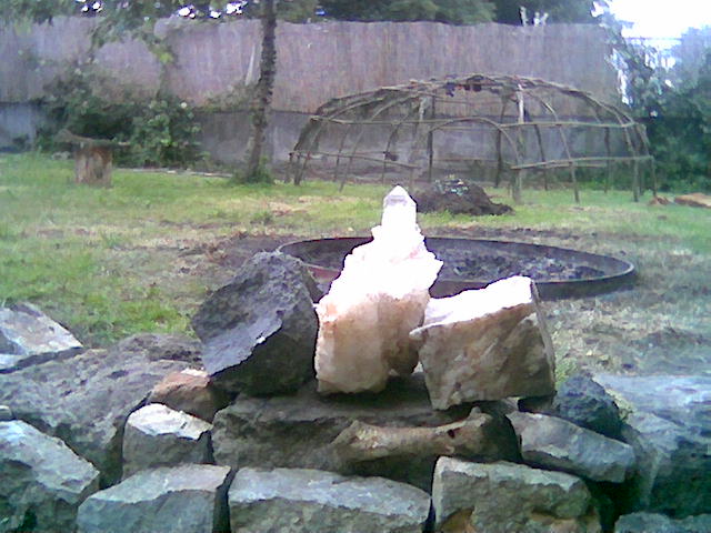 Altar mit 3 Steinen