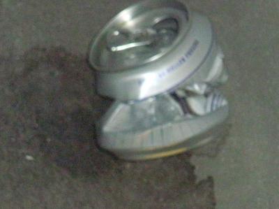 illegale Bierdose
<br />
Mediendeck
<br />
26.4.2012
<br />
ca. 03:43h illegale Bierdose
<br />
Mediendeck
<br />
26.4.2012
<br />
ca. 03:43h