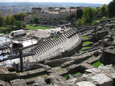 Im Doppel-Amphitheater - ein römisches Multiplex-Kino Im Doppel-Amphitheater - ein römisches Multiplex-Kino