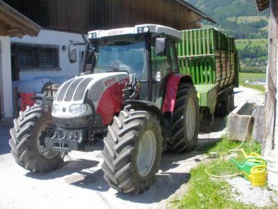 9105-mit-Ladewagen