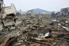 Die Naturkatastrophen haben etwa 76 000 Gebäude beschädigt und mindestens 6300 weitere komplett zerstört. (Stand: 16. März 2011)
<br />

<br />
Kesennuma