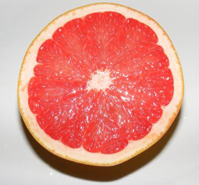 Grapefruit-2C_half