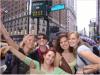 Ja, das sind Birgit, Nina, Duska, Anne und Rebecca in NY auf dem Timessquare :D