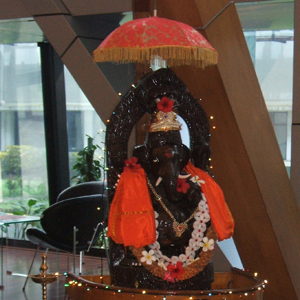 Ganesh-im-Office