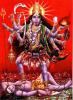 Parvati, die Gütige ist die Gefährtin Shivas. Sie gilt als die gütige Mutter, kann jedoch auch als rächende Göttin Kali oder Durga auftreten, um das Böse zu bekämpfen.
<br />
Als Durga reitet sie auf einem Tiger. Mit ihren Waffen bekämpft sie die bösen Eigenschaften. Durga gilt als die gemässigte Form, Kali als die furchterregendere Form der Göttin. Als Kali wird sie mit einer Totenkopfkette und einem Rock aus abgeschlagenen Armen dargestellt.
<br />
In den Kali geweihten Tempeln werden teilweise noch immer Tieropfer dargebracht, obwohl die meisten Hindus diese Tieropfer ablehnen.