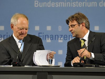 2045527221-schaeuble-offer-9_400x300