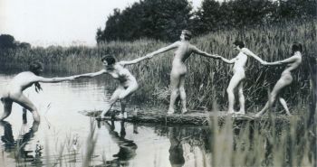 Nude Bathing has been popular in Germany a long time. (1916)