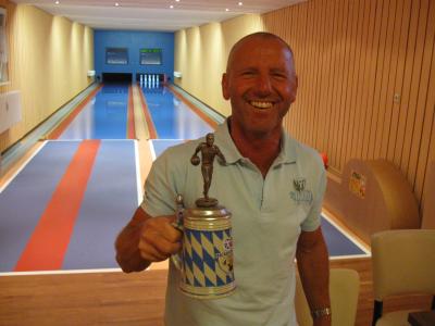 1. Kegeln 16.06.2012 Wanderpokal gestiftet v. R. Drahtschmidt