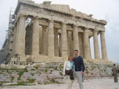wir vor dem Parthenon