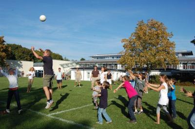 Voelkerball-Eltern-Kinder