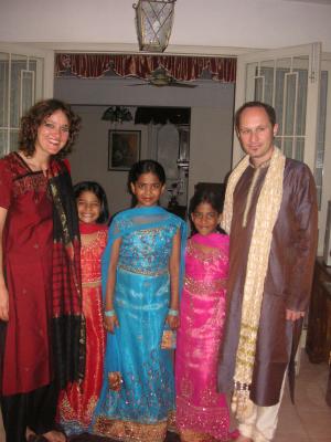 Mit den 3 Maedchen Dona, Divya und Laura