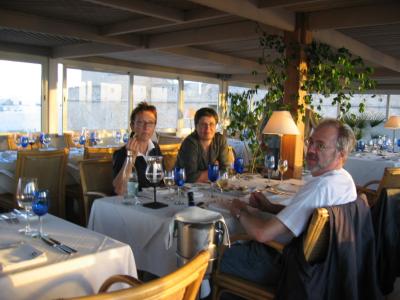 Pia-Urlaub-Athen-nach-Tunesien-gepflegt-essen