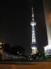 Oriental Pearl Tower in der Nacht