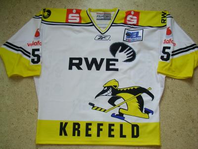 Andress-KEV-07-08-Away-Front