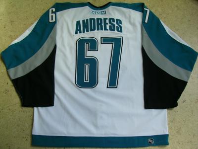 Andress-Sharks-PreSeason-04-05-Back
