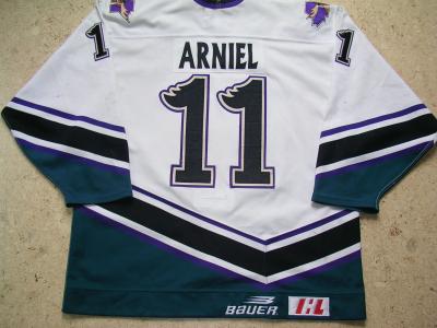 Arniel-Moose-96-97-Home-Back