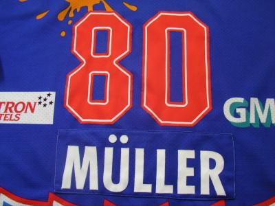 Mueller-Saison-2000-01-Away-Number