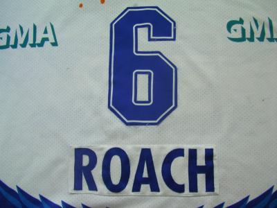 Roach-Saison-2001-02-Home-Number