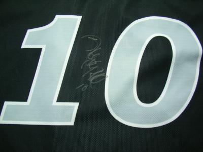 Robitaille-All-Star-2006-Signed