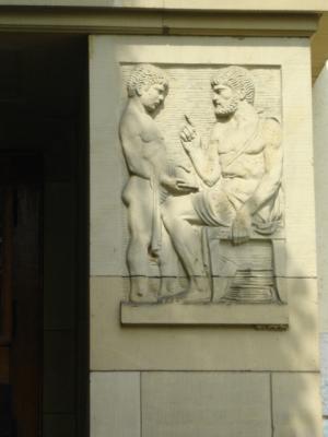 August-Heer-Relief-Thiersteinerschulhaus-Basel