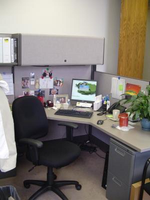 my-cubicle-at-the-epic-center