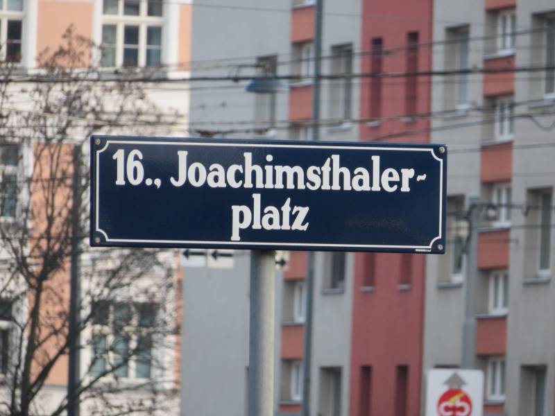 Joachimsthalerplatz-Wien_Strassenschild