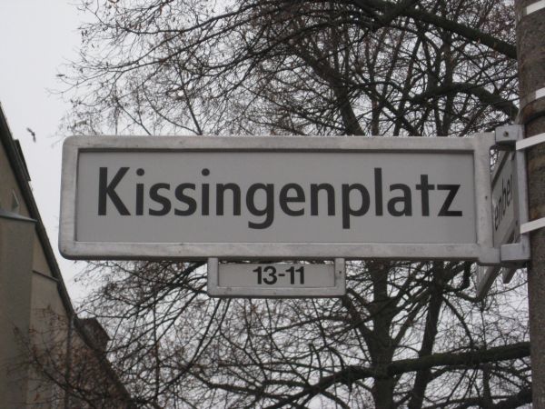 MuellerHeiner_Berlin_Kissengenplatz12_2