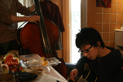 kaneko-guitar