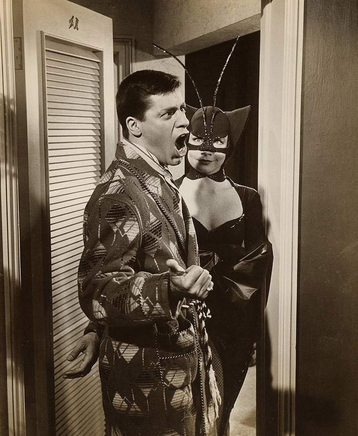 Jerry Lewis und Shirley McLaine in 'Der Agentenschreck', 1955