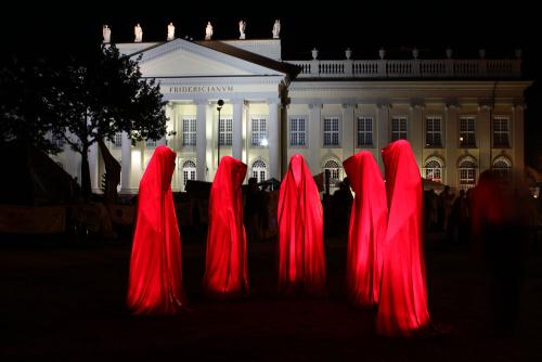 occupy-documenta-kassel-contemporary-art-show-timeguards-waechter-manfred-kielnhofer-1558