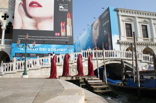 contemporary-art-biennale-show-project-venice-san-marco-manfred-kielnhofer1