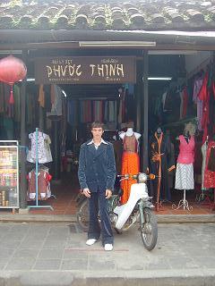 vietnam_hoian_gucci