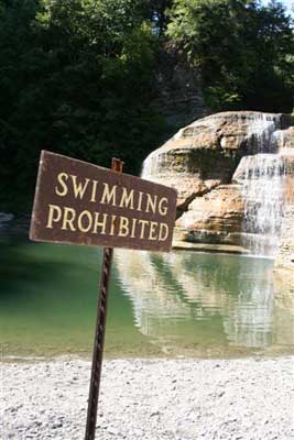 swimming_prohibited
