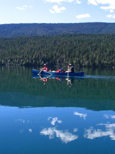 Clearwater Lake - Nuri und Jens im Kanu