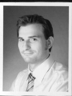 ElmarPassfoto1516Graustufen