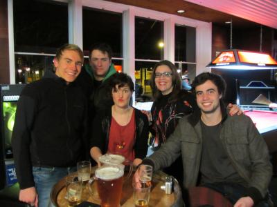 von links nach rechts: ich, Marc, Liddy, Anna (aus Italien), Matt...also die 3 waren aus Australien :) von links nach rechts: ich, Marc, Liddy, Anna (aus Italien), Matt...also die 3 waren aus Australien :)