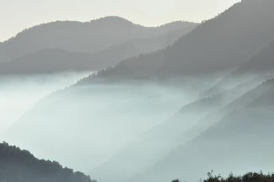 Morgennebel-der-Berge-Gilans