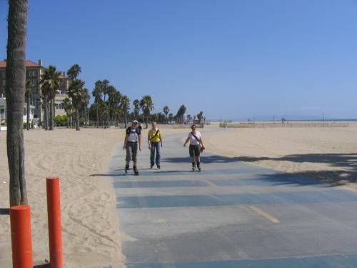 Los Angeles - 3 Suntrekker Girls auf Skates