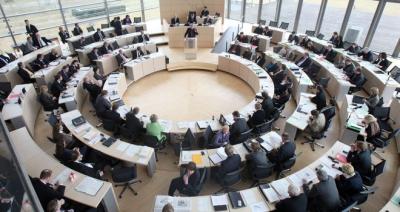 Plenarsaal-Landtag-Schleswig-Holstein_image_660