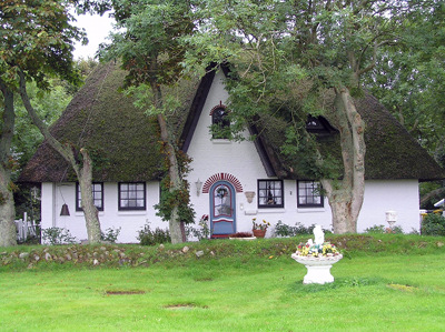 thatched