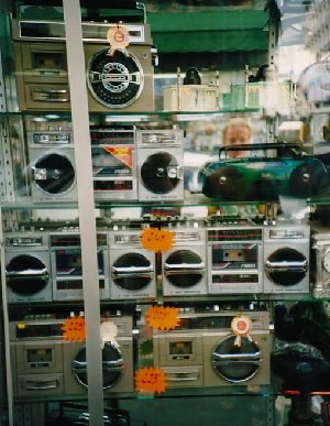 aufdrehen. bis zum anschlag.