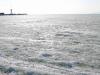hier ist salzeis. gefrorenes meer vom gefrorenen meer aus fotografiert.