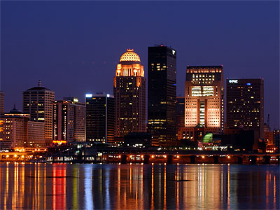 Skyline von Louisville bei Nacht, Foto: Dan Dry