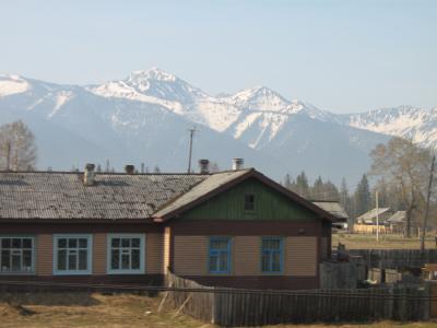 Gebirge am Ufer des Baikalsees