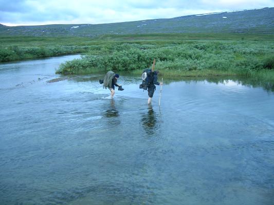 Holger und Peter voller Elan bei der abendlichen Erfrischung. Fünf Grad Lufttemperatur...das Wasser wohl kälter. Holger und Peter voller Elan bei der abendlichen Erfrischung. Fünf Grad Lufttemperatur...das Wasser wohl kälter.