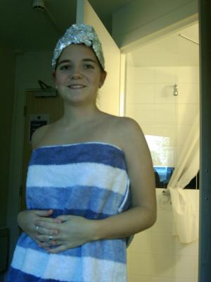 ziemlich professionell muss ich sagen, sogar dass mit der alufolie hat er gut hinbekommen