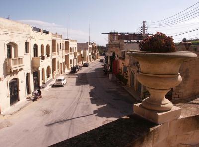 Die Hauptstrasse in Gharb