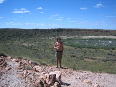 Ich am Wolfe Creek Meteorite Crater 