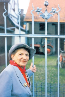 ruth-zur-hirsch