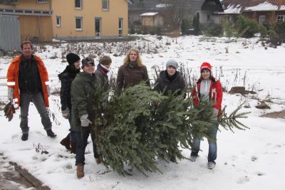 Christbaum-Sammelaktion-JFW-Mondfeld-2011